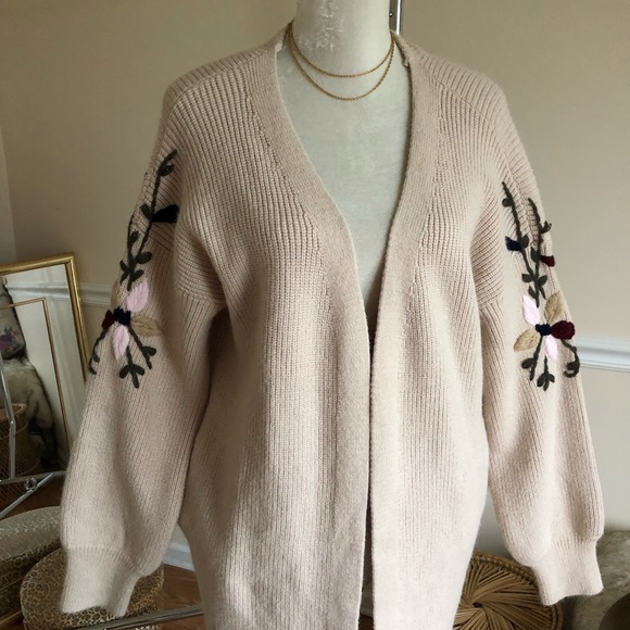 Strut & Bolt | Embroidered Sleeve Cardigan Sz L - Picture 3 of 8